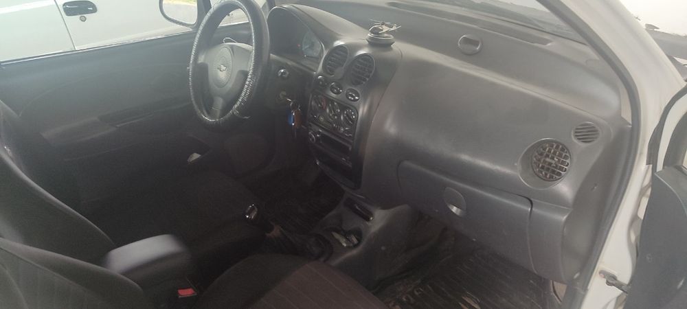 Matiz moshina sotiladi