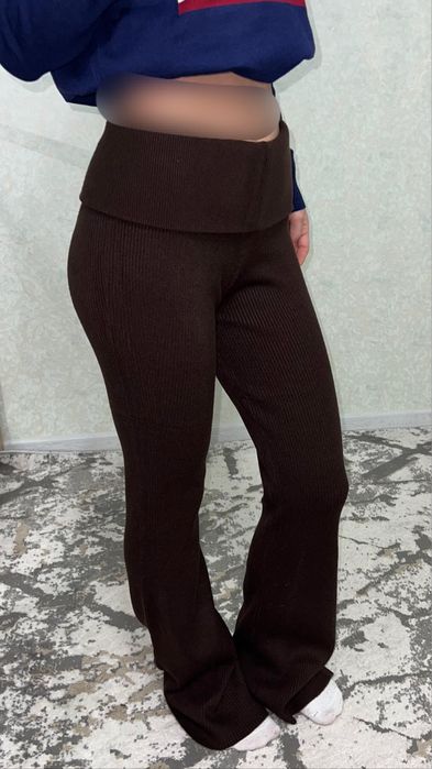модные лосины клёш в коричнивом цвете