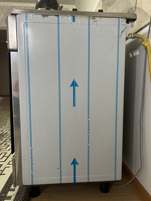 Продам газовую плиту