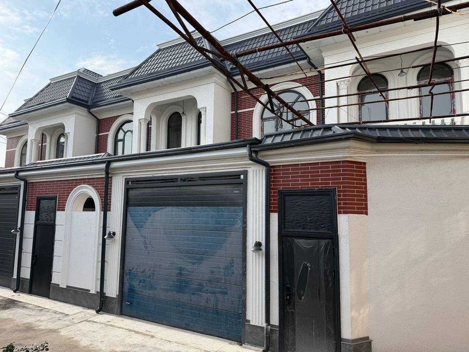 3-этажный дом 260 м² — Саломатина, Яккасарай