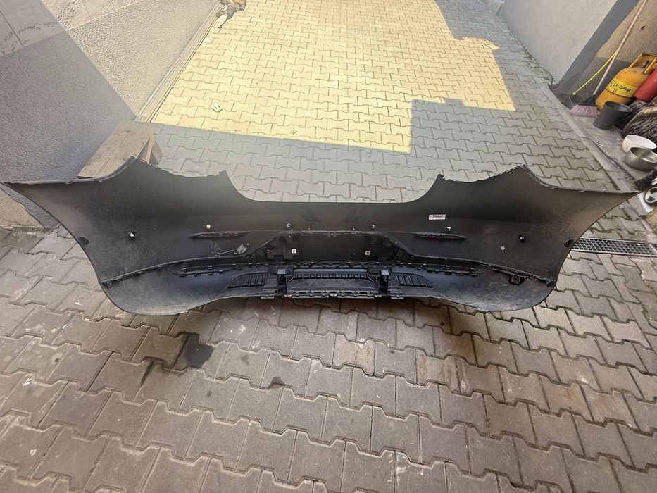 Mercedes EQE задна броня