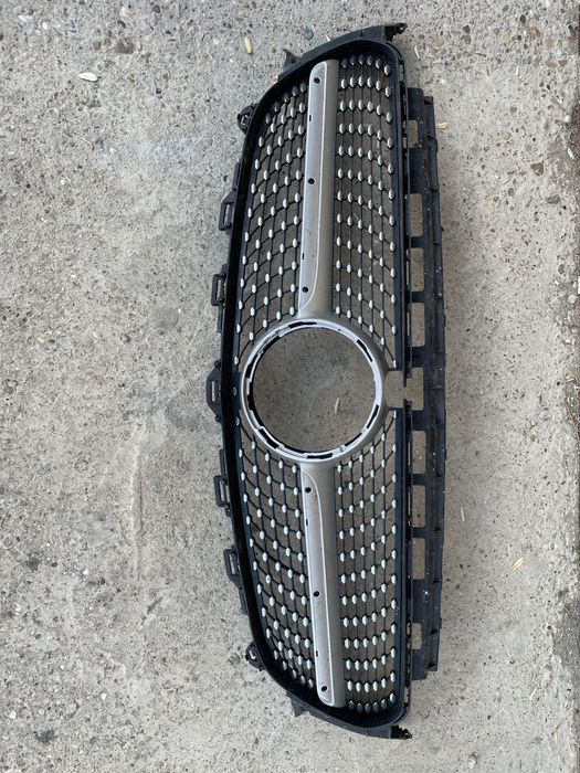 Диамантена решетка за Mercedes W213