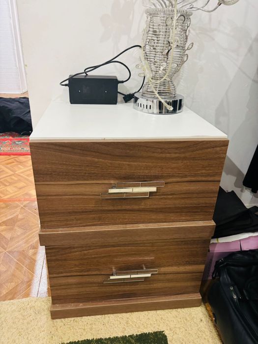 Шифоньер,шкаф и зеркала,2 тумбочки