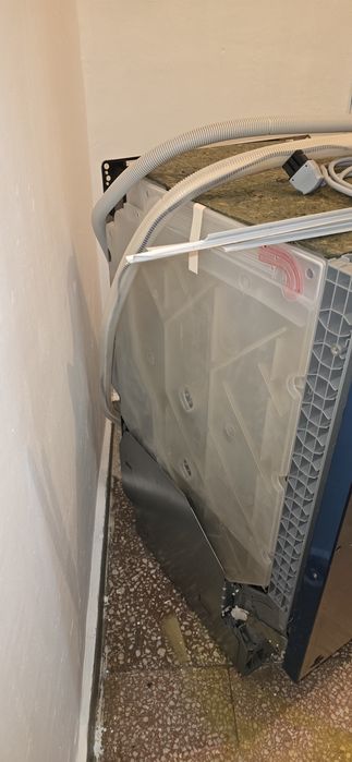 Masina de spalat vase Bosch silence wifi .