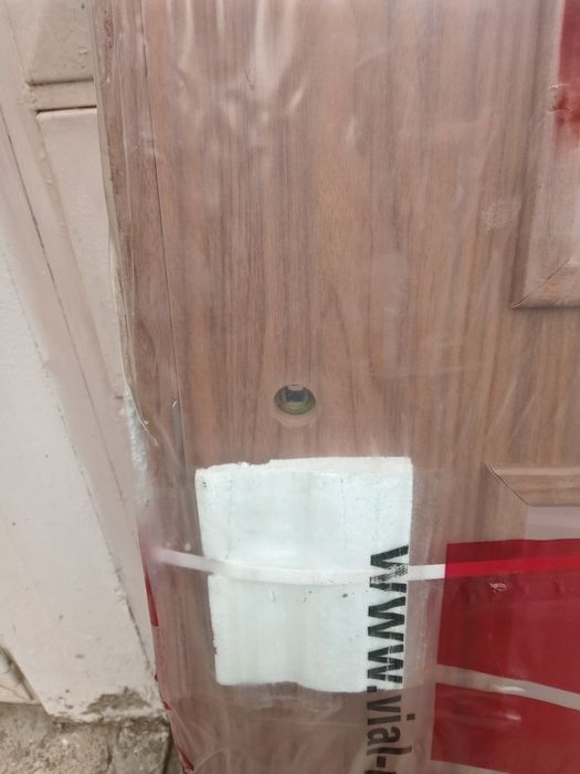 Интериорна врата с каса