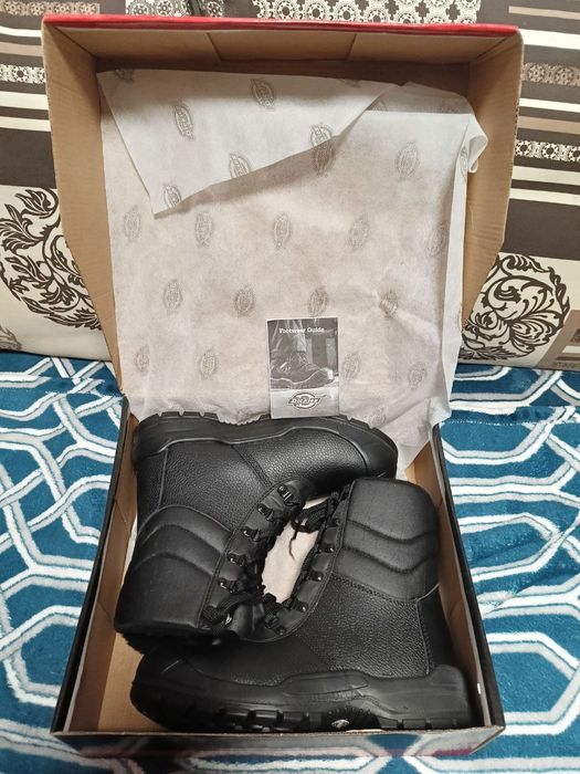 Продам рабочие ботинки