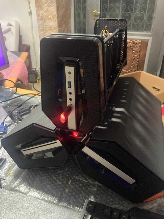 Vand pc gaming - tristellar - carcasa unicat
