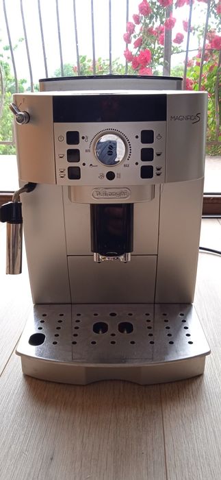Кафе машина De Longi Magnific