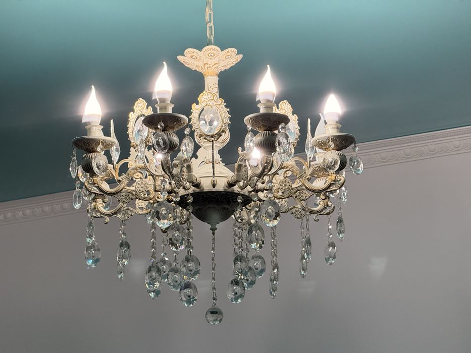 Продается люстры