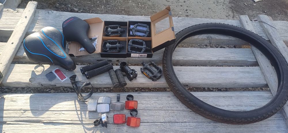 Вело аксесуары и запчасти