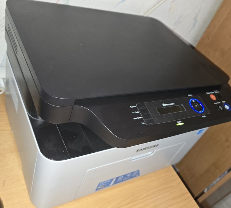 Samsung M2070  3в1 принтер, скенер, копирна машина