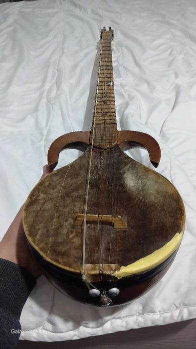 Qashkar rubob muzikalniy
