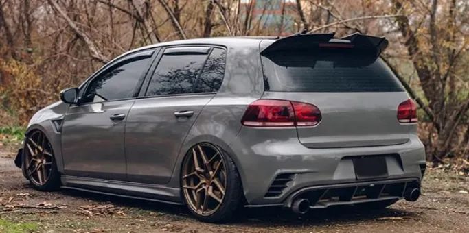 Спойлер антикрило за Volkswagen Golf 6 GTI / R20 AK Style - черен гланц