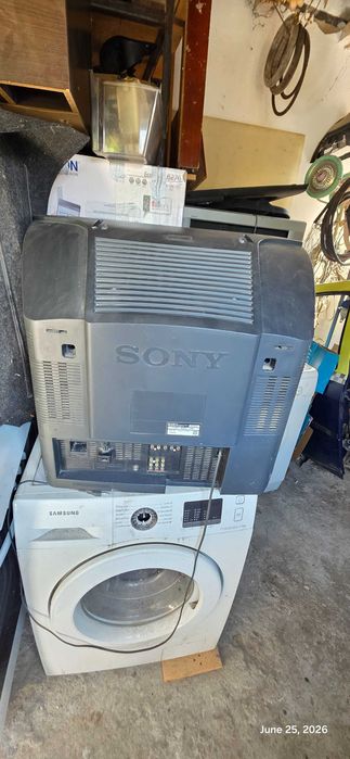 Vand TV Sony Trinitron diagonala 60 cm