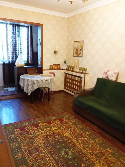 Чиланзар 17 Аллея. Продается 2 комнатная квартира