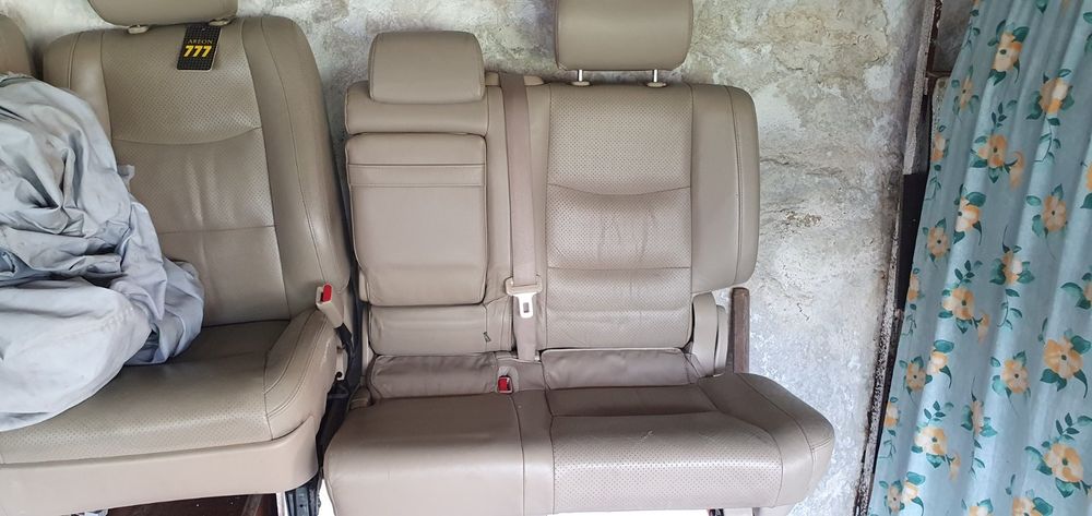 Toyota land cruiser 120 - на части...