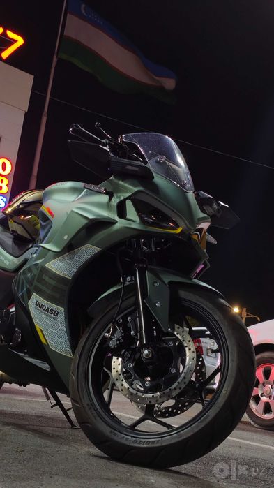 Ducati мотоцикл 400 cc