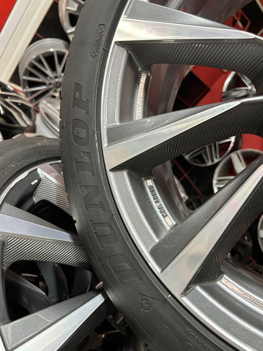 Джанти с Гуми 19 Цола 5х114.3 Nissan Qashqai Juke Renault Гуми 225/45/19 Dunlop