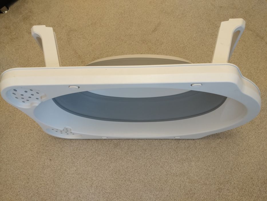 Cadă pliabilă din plastic