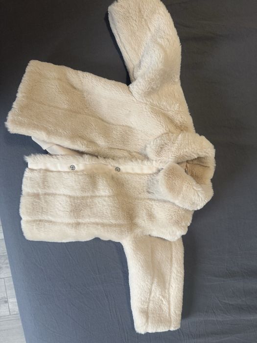 Geaca blana artificiala H&M marimea 80 (9-12 luni)