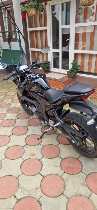 Motocicleta Suzuki GSX-S 125 / 2025