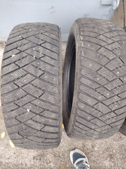 Резина зима GOODYEAR на 16