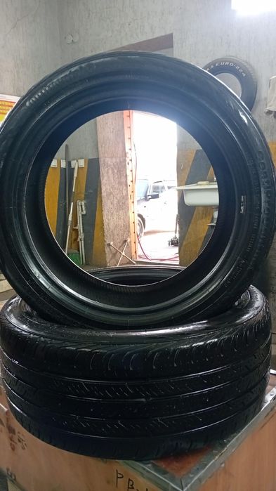 235/45/19 Continental  2штук