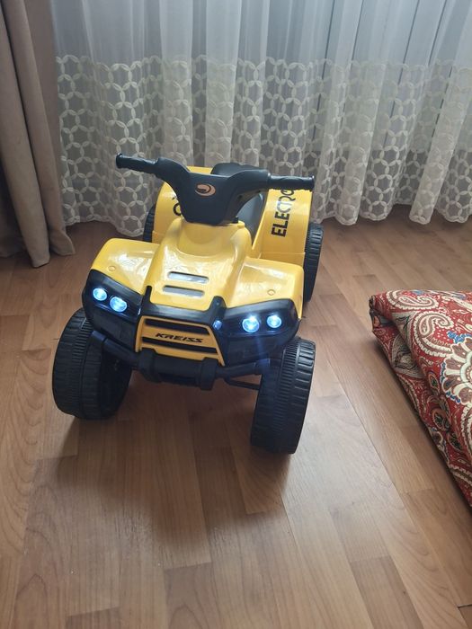 Детский электромобиль Kreiss CJ219 желтого цвета