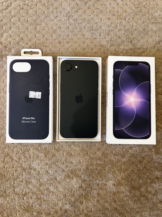 Продавам Iphone 17e 256GB Black
