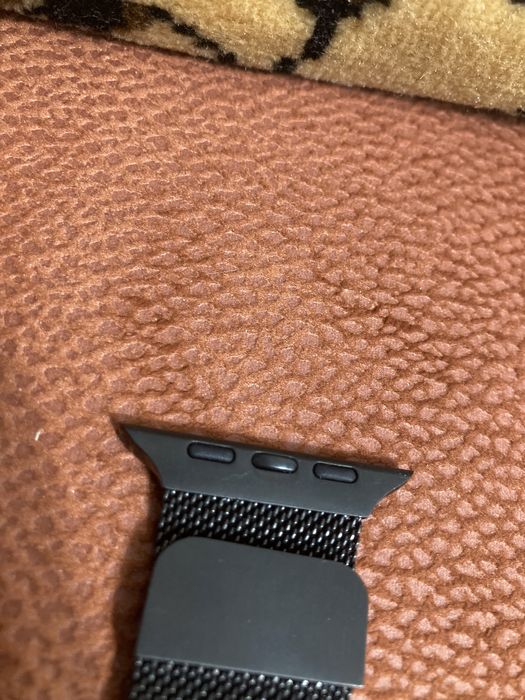 Металлический ремешок Apple Watch