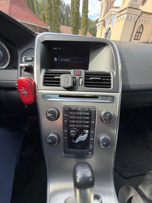 Vând Volvo XC60 in stare perfecta de functionare.