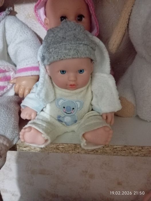 Мягкие игрушки  и куклы