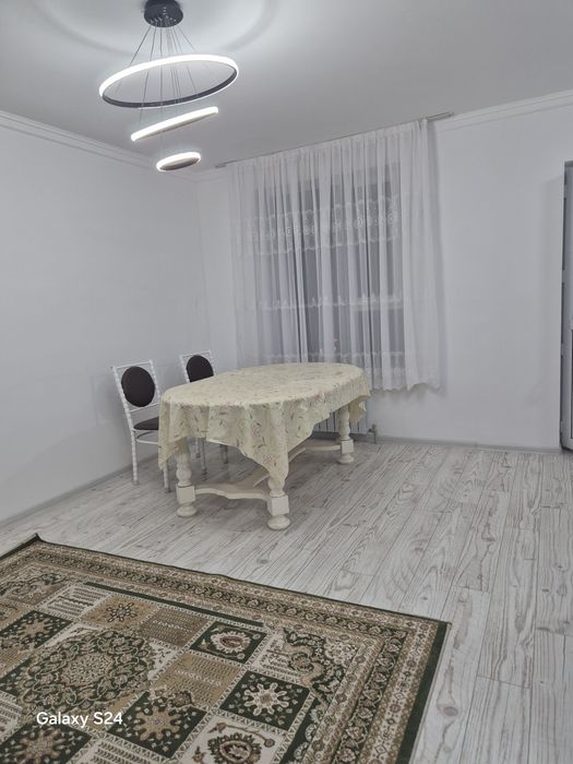 Сдам 2 комнатные квартиру