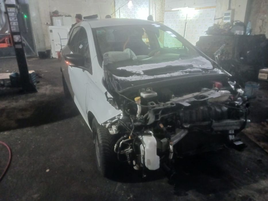 Dezmembrez Renault Zoe 1 [2012 - 2020] 5AQ601