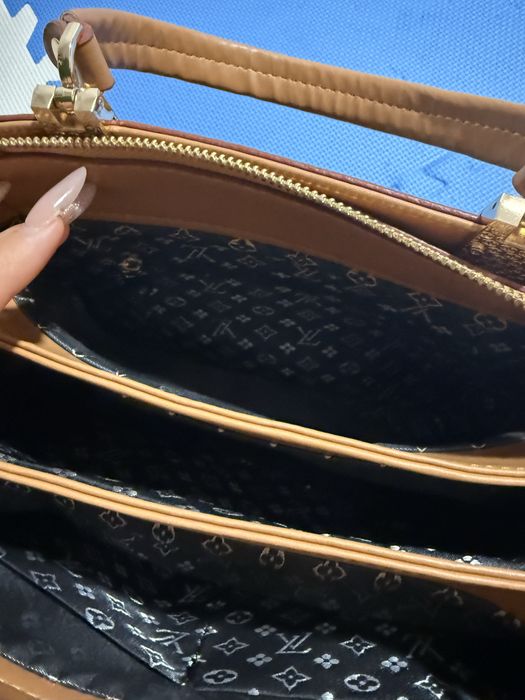 Geanta louis vuitton