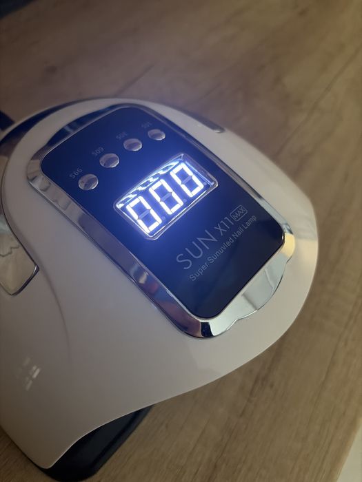 Професионална UV/LED лампа за маникюр