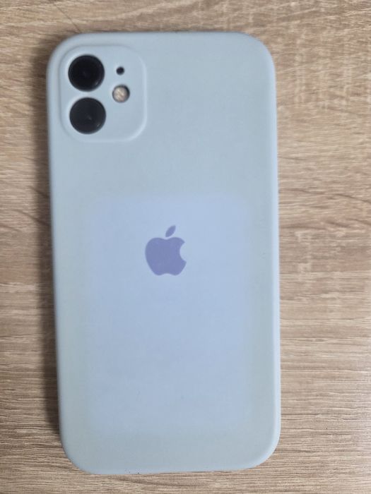 iPhone 11 в хоршим состояний