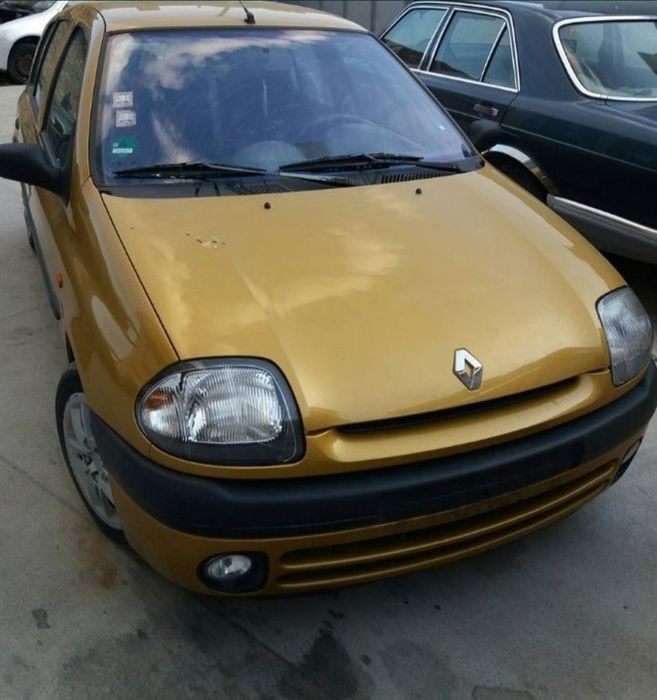Peugeot 206 / Renault CLIO (На части)