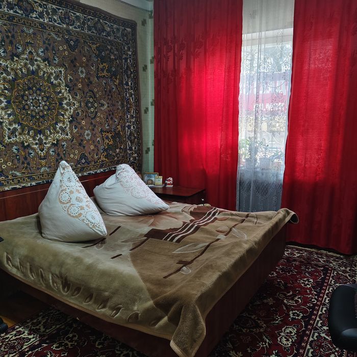 Юнусабад-17 улучшенная планировка. Можно и в Ипотеку. 4/1/5.