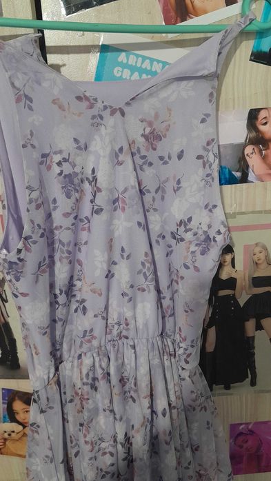 Рокля С размер лилава на цветя