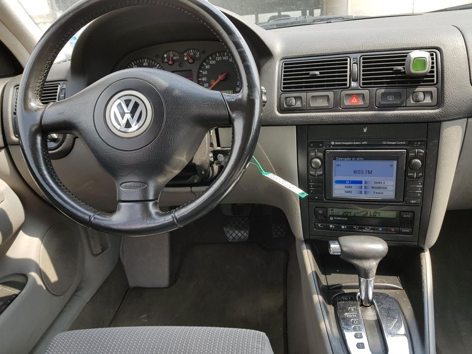 Dezmembrez vw golf 4 break, motorizare 2.0 benzina , cutie automata