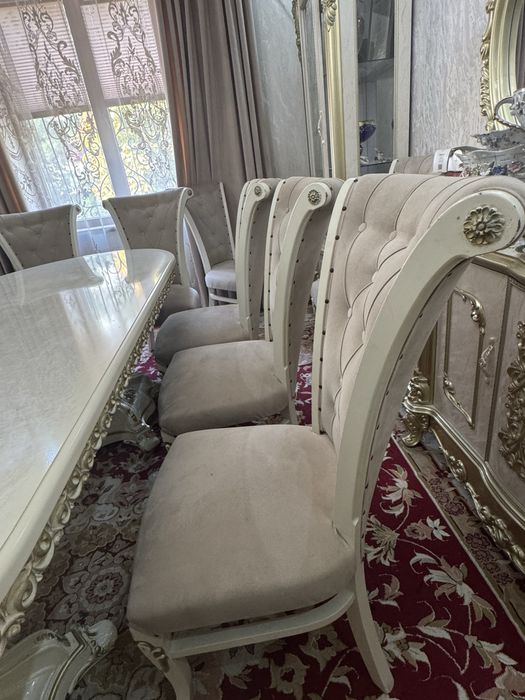 Продается стулья хорошие добротные 12 шт