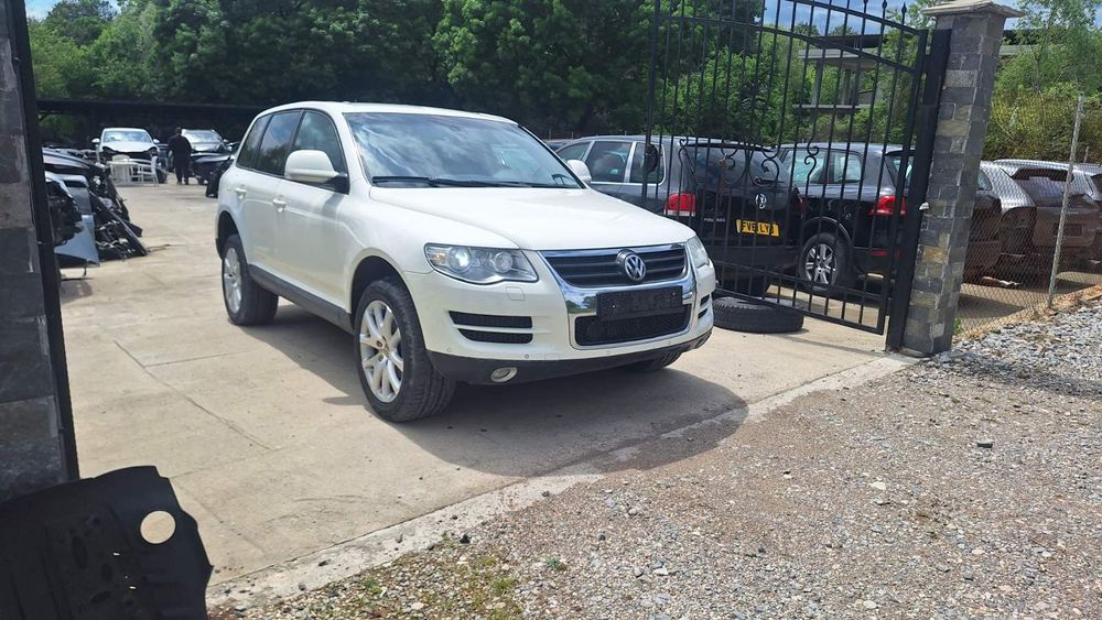 VW Touareg 3.0 Facelift,224 к.с. , BKS мотор ,60 броя на части