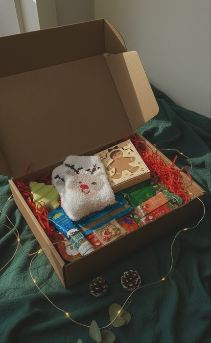 Ногодние подарочные боксы