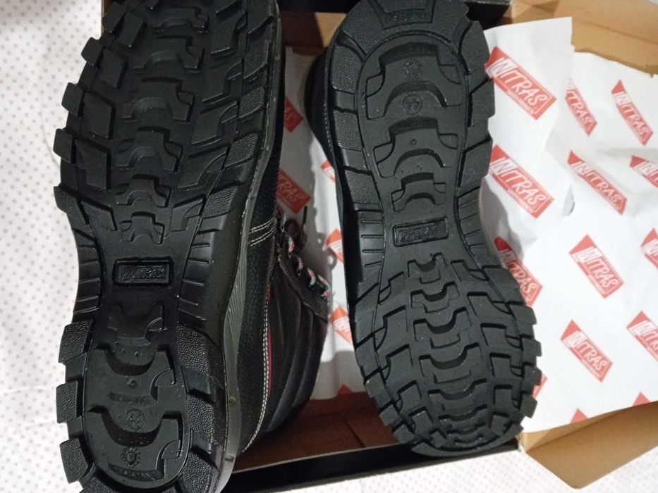 Продавам работни зимни обувки Nitras 7201 W MF 44 номер 2 комплекта