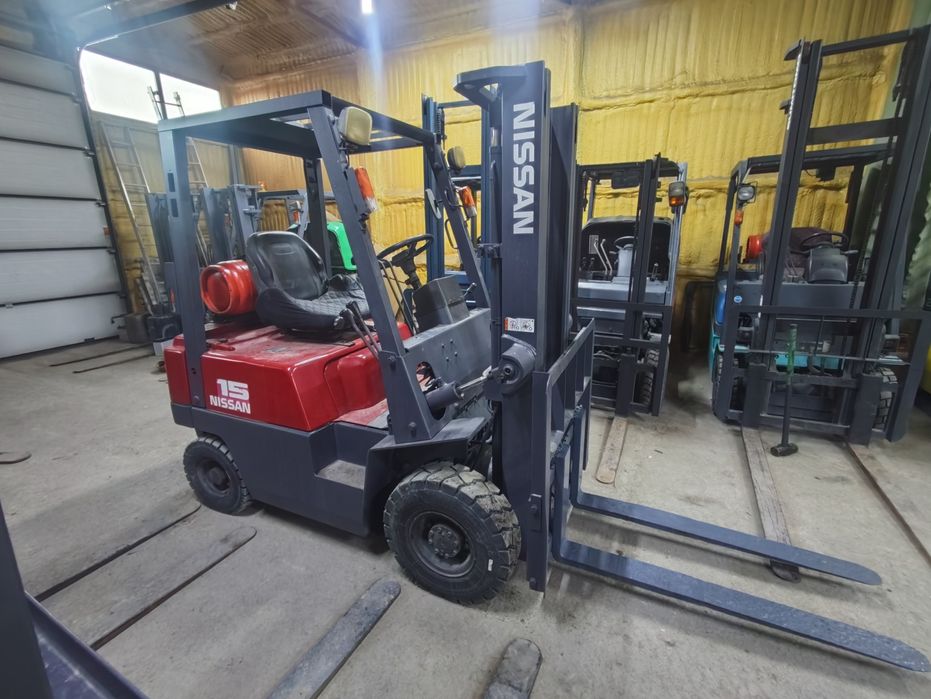 Продам вилочный погрузчик. Кара