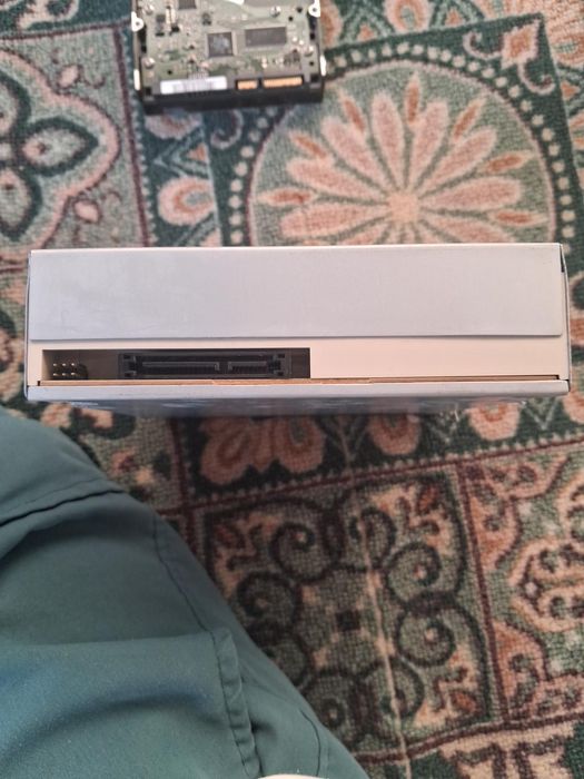 ASUS DVD-RW (внутренний SATA привод)