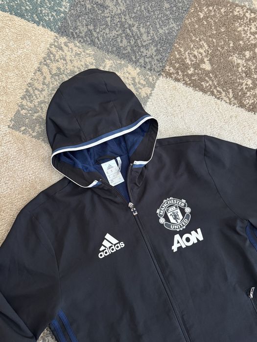 Мъжка ветровка Adidas - Manchester United