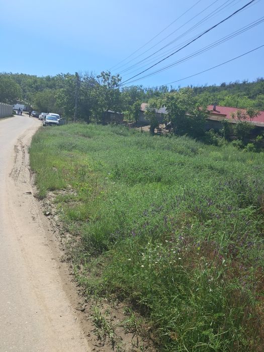 Casa  curte sitoat  la 30 k de bucuresti giurgiu