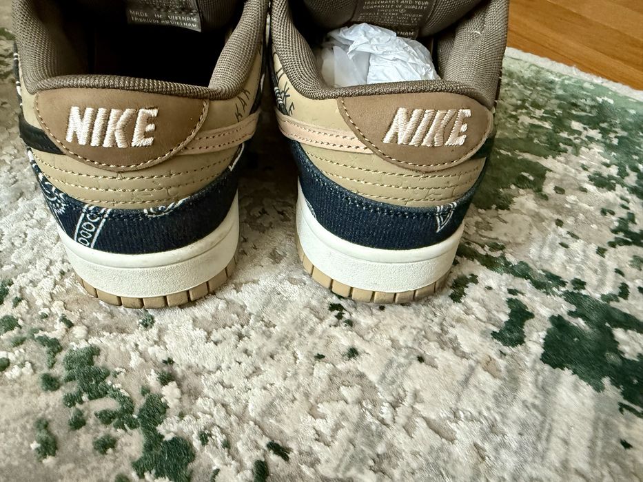Nike SB Dunk Low Travis Scott
